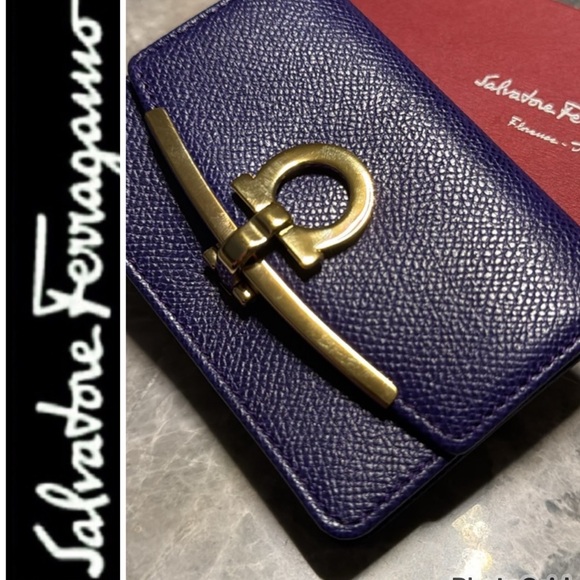 Ferragamo Italy Leather Wallet Card Holder - Picture 1 of 16